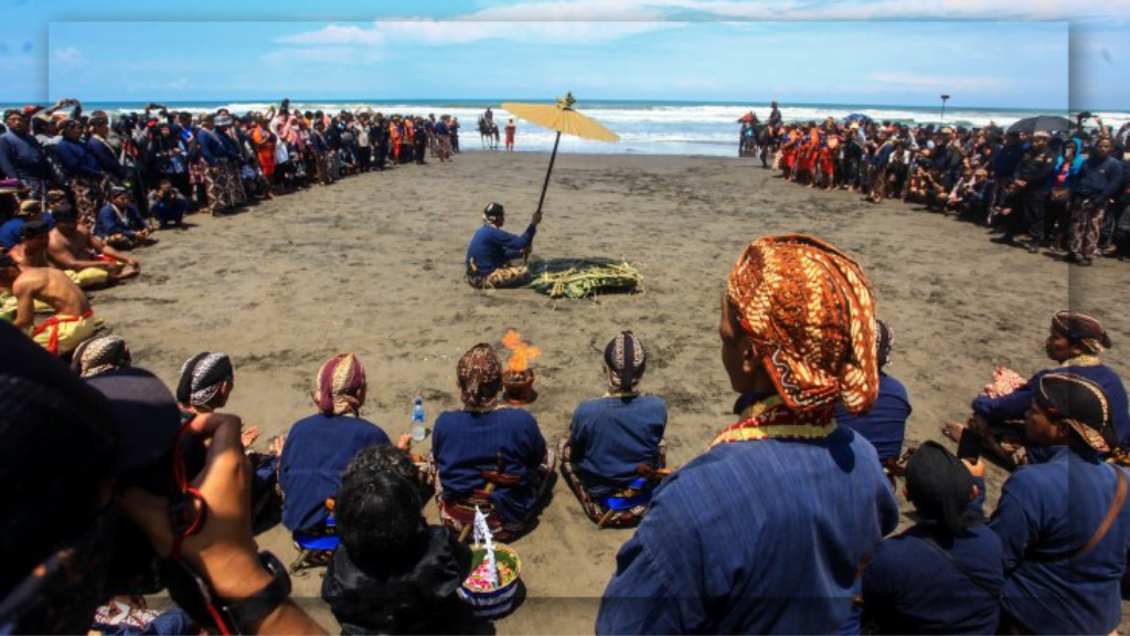 Kepercayaan Mistis dan Legenda Pantai Parangkusumo di Yogyakarta