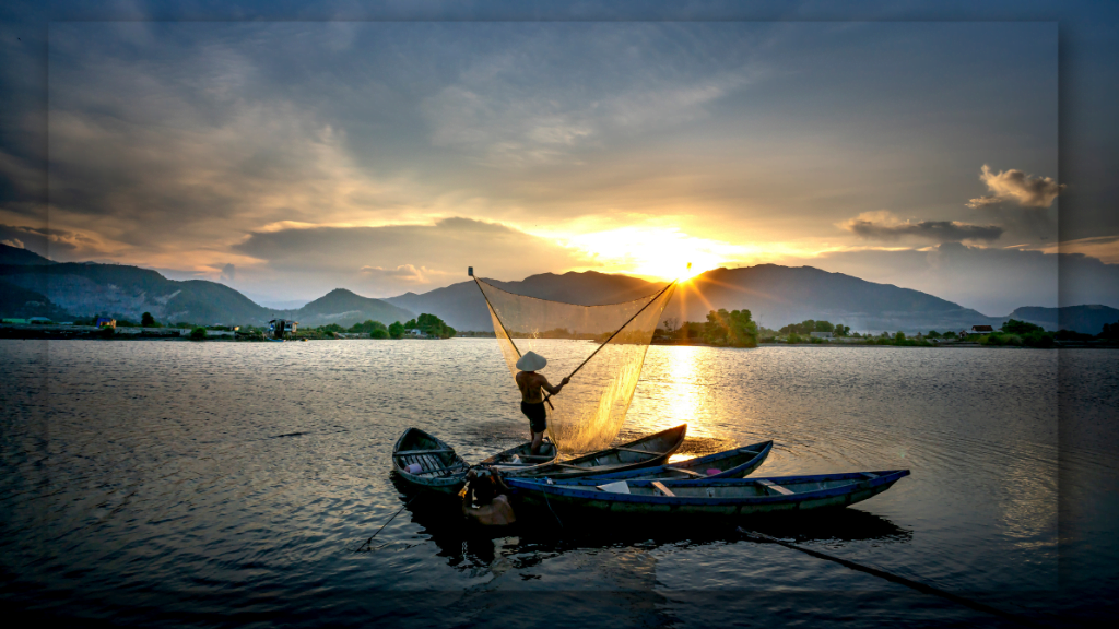 Melihat Aktivitas Kehidupan Para Nelayan di Kampung Nelayan