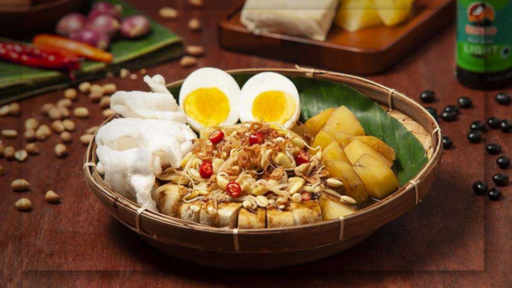 Mencicipi Kuliner Lezat Khas Jawa Timur di Sekitar Pantai Cemara Tuban