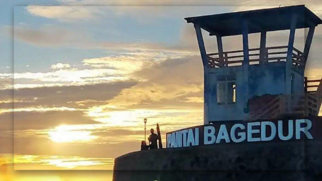 Pantai Bagedur di Lebak Banten: Objek Wisata yang Tidak Pernah Sepi Wisatawan