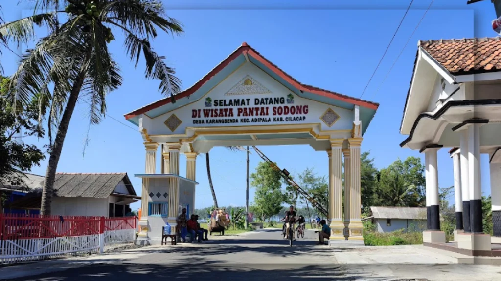 Pantai Sodong di Kabupaten Cilacap: Pantai yang Tidak Kalah Menarik Dengan Pantai Lain yang Berada di Bali