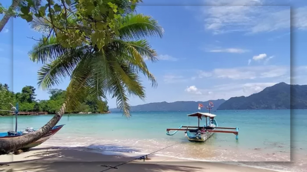 14 Pilihan Wisata Pantai Trenggalek yang Eksotis dan Hits di Jawa Timur
