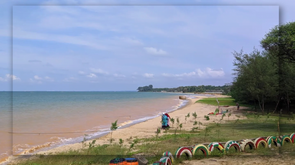 11 Aktivitas Seru Pantai Sowan di Tuban: Petualangan Tak Terlupakan di Pantai Tersembunyi
