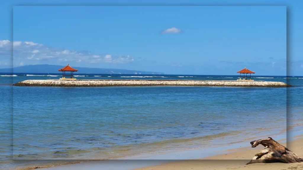 Daya Tarik Pantai Sindhu