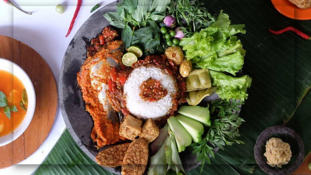 Mencoba Makanan Lezat Khas Lampung di Sekitar Pantai Kedu