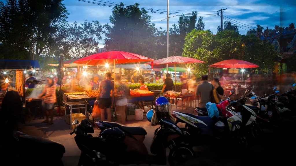 Mengunjungi Sindhu Night Market