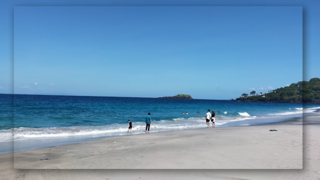 Aktivitas Seru yang Bisa Dilakukan di Pantai Pasir Putih Bali