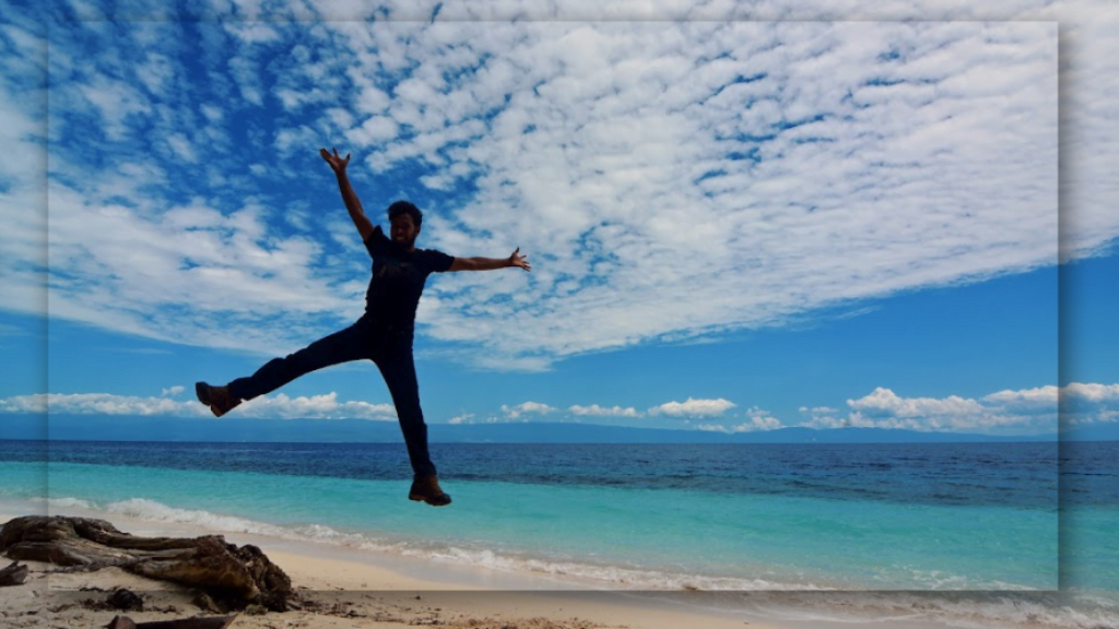 Beberapa Spot Foto dan Gambar Pantai Poganda yang Memukau