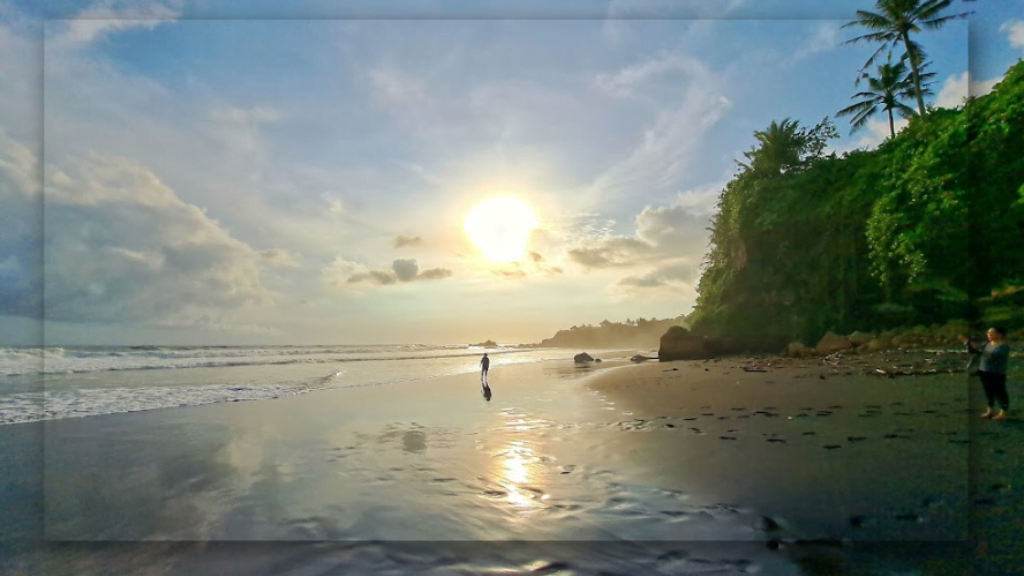 Keindahan yang Dimiliki Pantai Balian di Bali