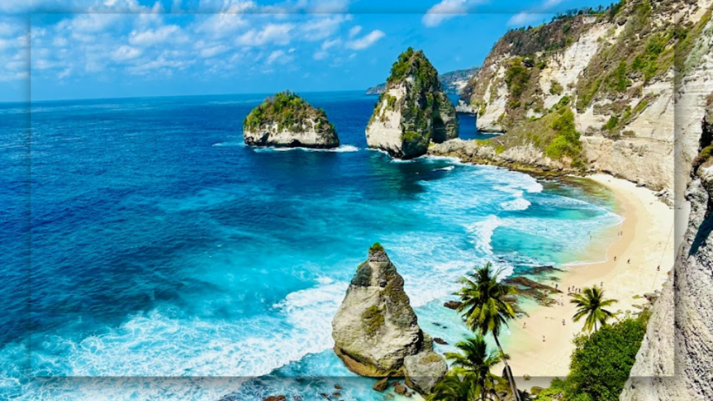 Mengungkap Keindahan Tersembunyi: Diamond Beach di Nusa Penida Bali yang Harus Kamu Kunjungi