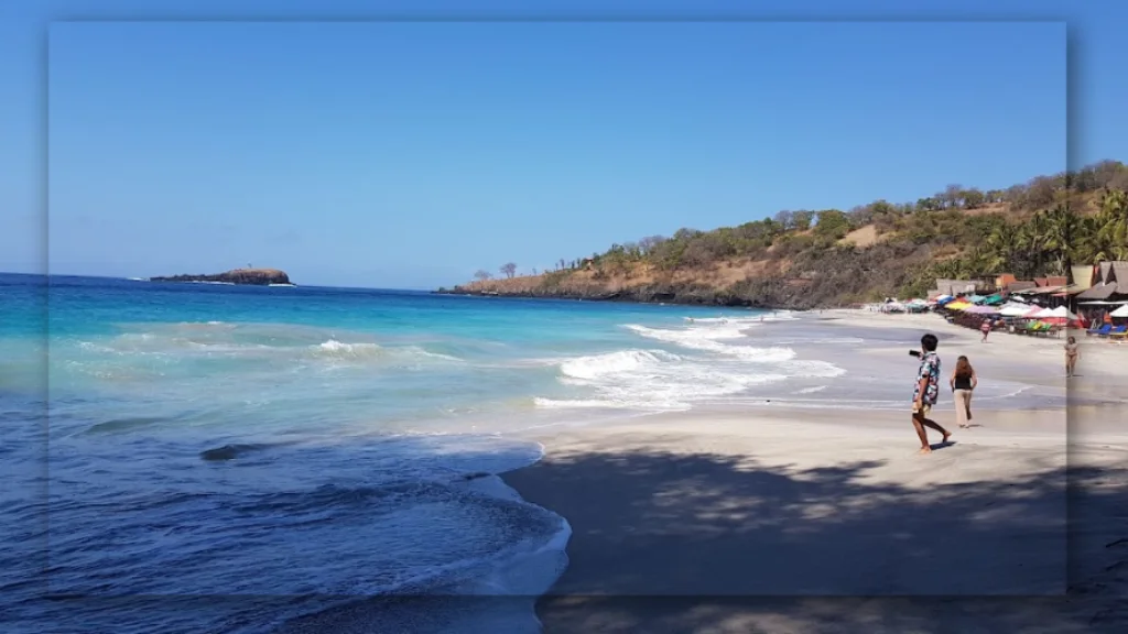 Pantai Pasir Putih Bali: Destinasi Romantis yang Wajib Dikunjungi!