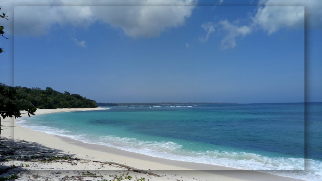 Pantai Plengkung di Banyuwangi: Destinasi Terbaik untuk Liburan Tak Terlupakan