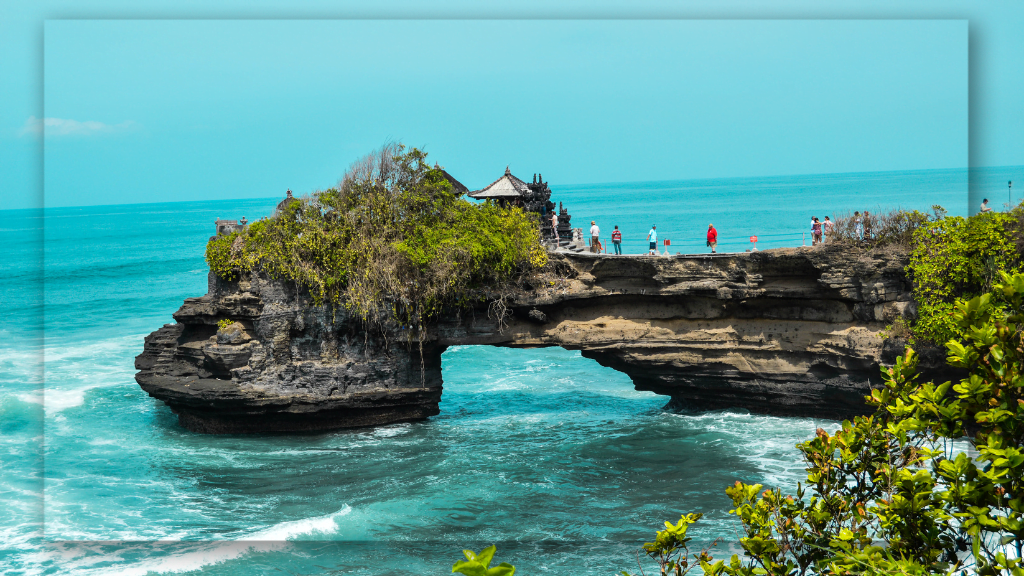 Pura Batu Bolong