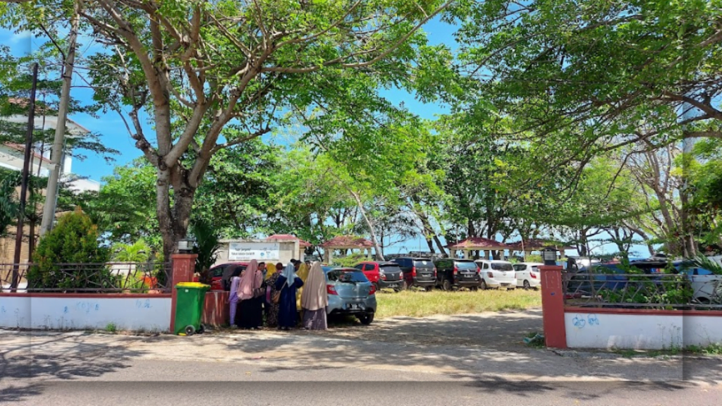 Fasilitas yang Tersedia di Pantai Lumpue Sulawesi Selatan