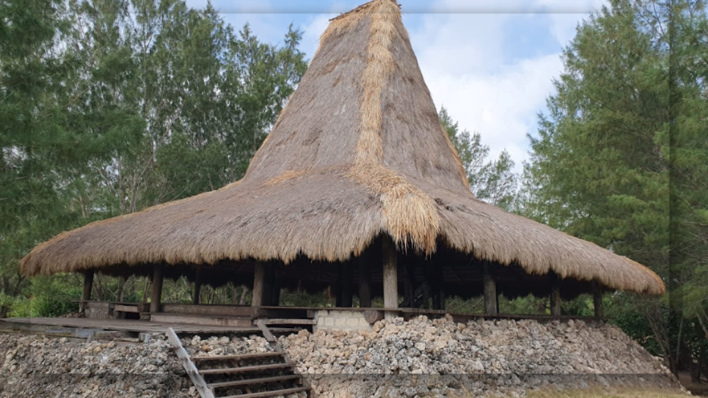 Fasilitas yang Tersedia di Pantai Mandorak NTT