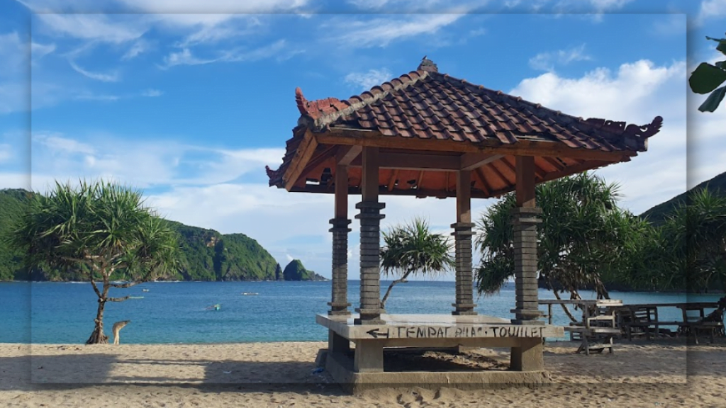 Fasilitas yang Tersedia di Pantai Mawun Lombok Tengah