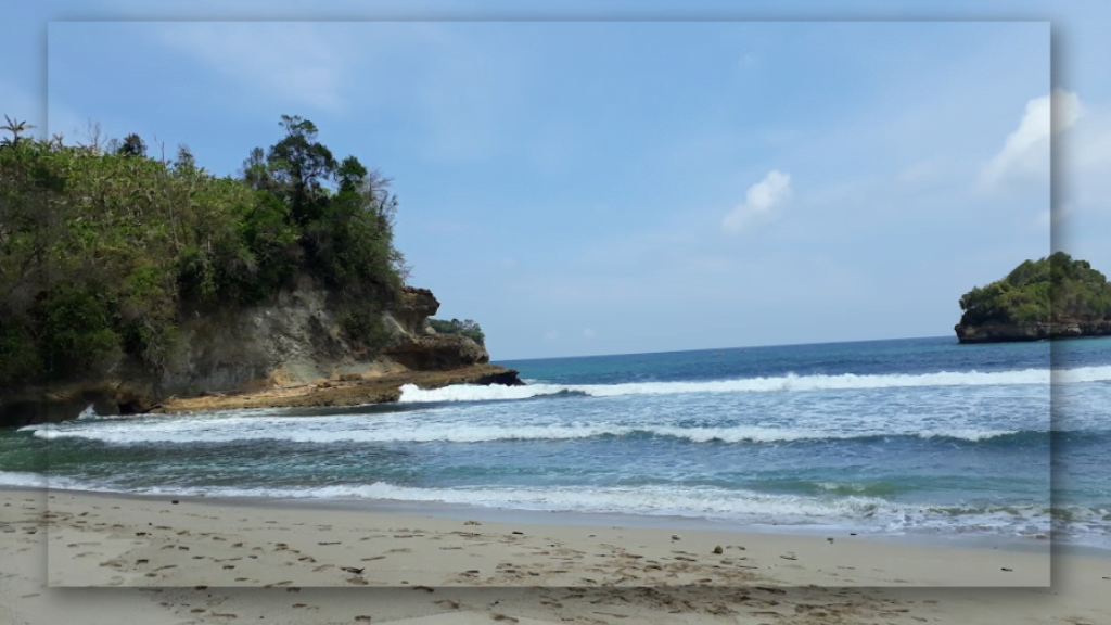 Fasilitas yang Tersedia di Pantai Sioro Tulungagung