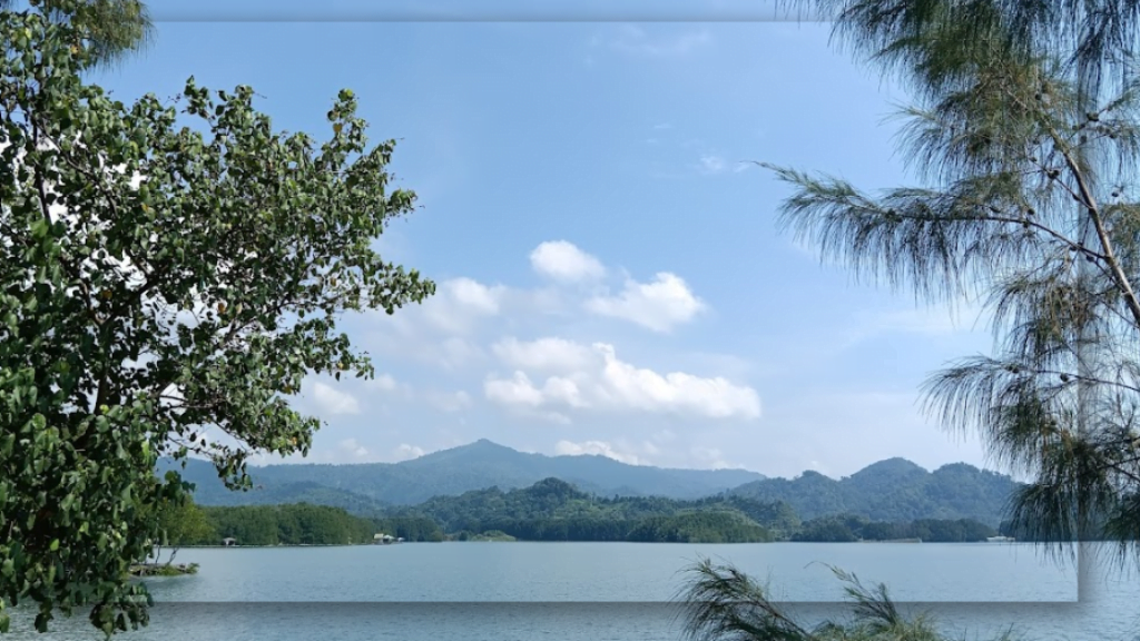 Keindahan yang Dimiliki Pantai Dewi Mandapa di Lampung