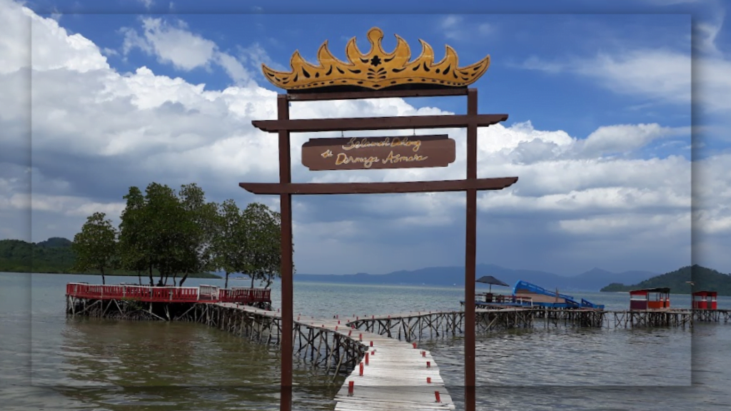 Mengenal Sejarah Pantai Dewi Mandapa di Lampung