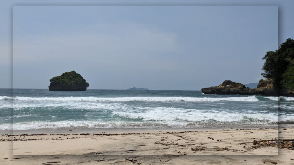 Mengenal Sejarah Pantai Sioro di Tulungagung