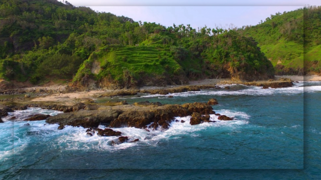 Mengenal Sejarah Pantai Watu Lumbung di Yogyakarta