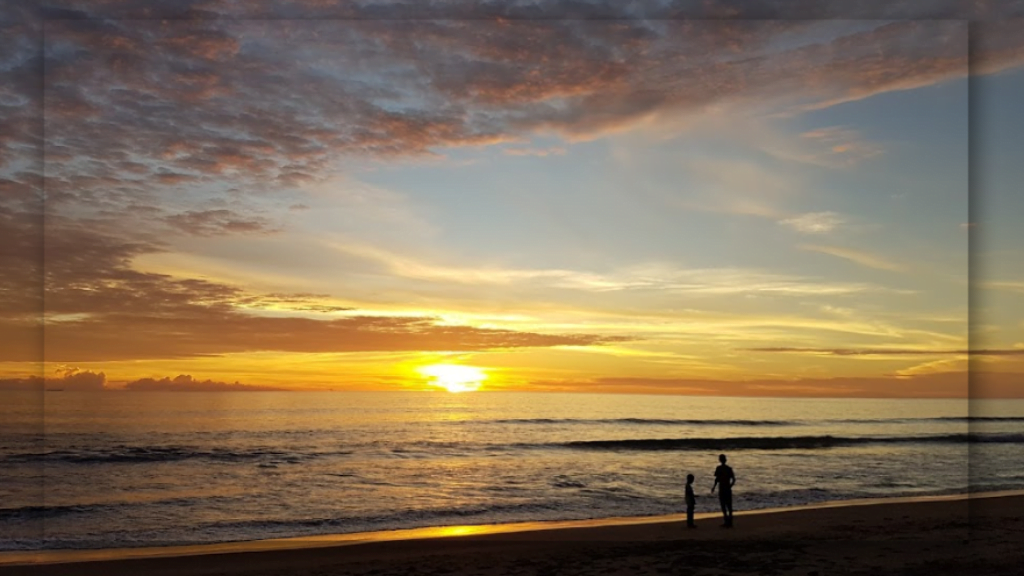 Pemandangan Matahari Terbit dan Terbenam yang Spektakuler