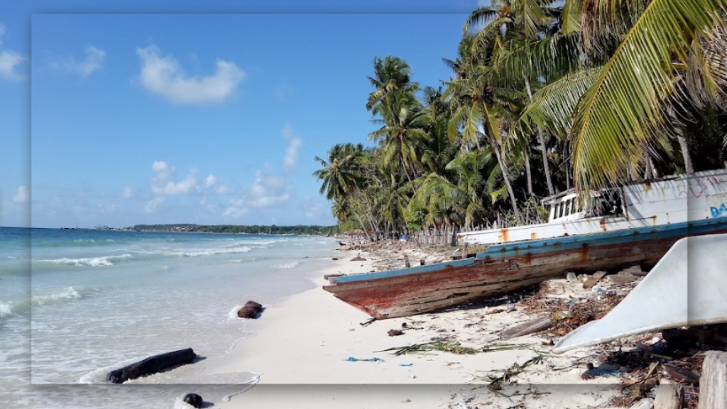 Sekilas Tentang Pantai Panrang Luhu di Sulawesi Selatan