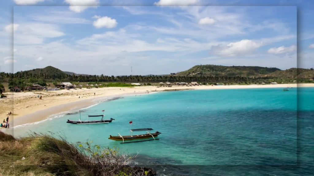 Temukan Pesona Pantai Tanjung Aan di Lombok Tengah yang Tak Tergantikan!