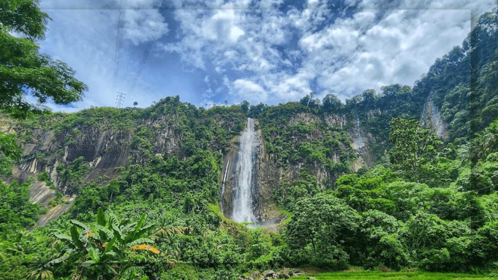 Air Terjun Ponot: Destinasi Wisata Alam Sumatera Utara yang Wajib Dikunjungi!