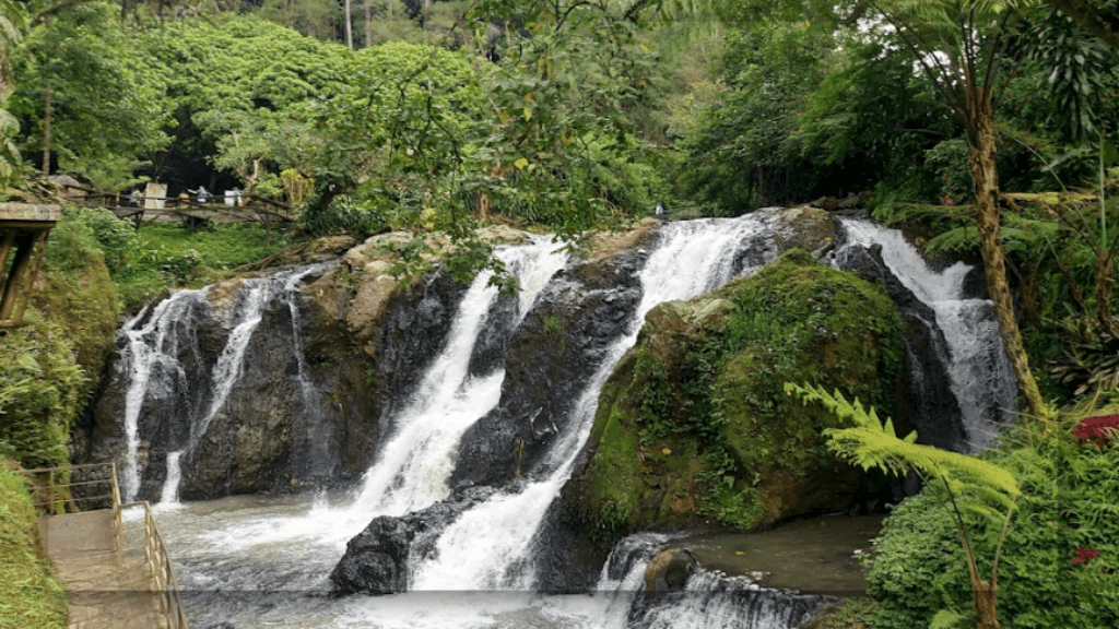 Curug Maribaya: Keindahan Alam yang Menakjubkan di Lembang