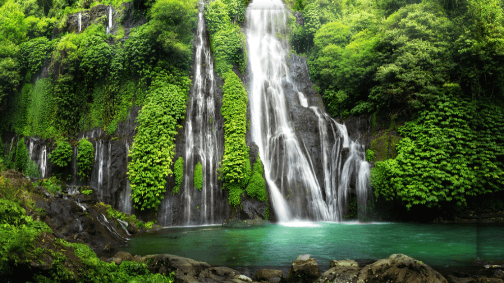 Fasilitas yang Tersedia di Air Terjun Banyumala