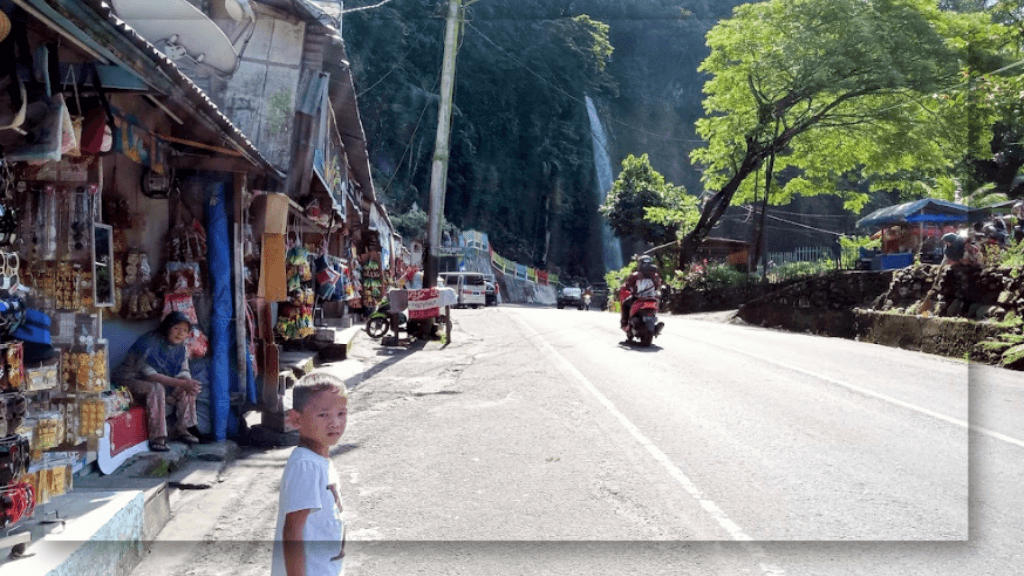 Fasilitas yang Tersedia di Air Terjun Lembah Anai