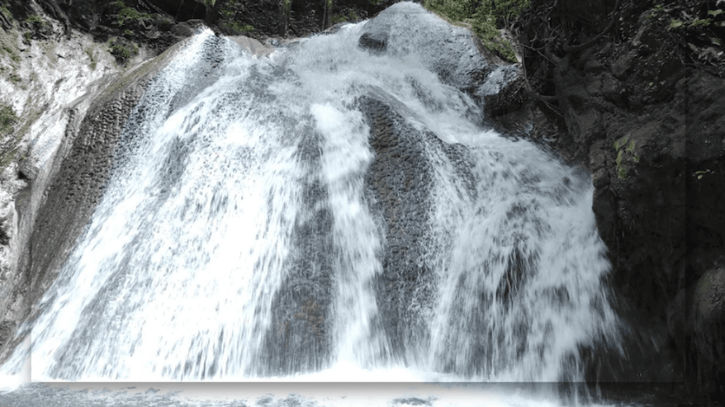 Fasilitas yang Tersedia di Sekitar Air Terjun Kuta Malaka