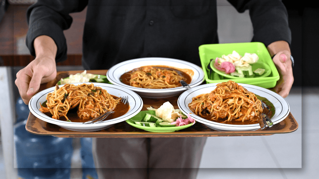 Makanan Khas Aceh di Sekitar Air Terjun Kuta Malaka