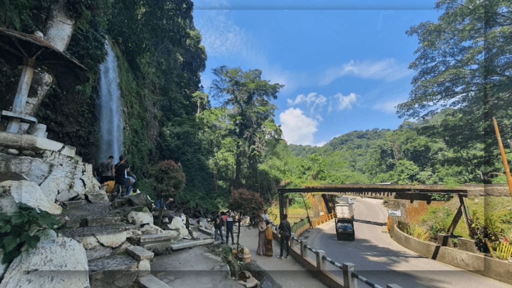 Menyaksikan Keindahan Matahari Terbenam