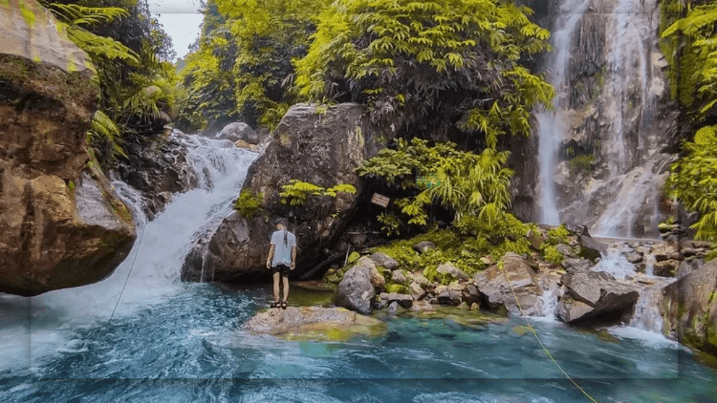 Pemandangan di Curug Ciburial Bogor Ini Akan Membuat Kamu Terkesima!