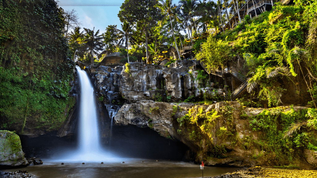 Pesona Air Terjun Tegenungan: Panduan Lengkap Liburan Asyik di Gianyar, Bali