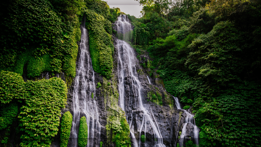 Sekilas Tentang Air Terjun Banyumala