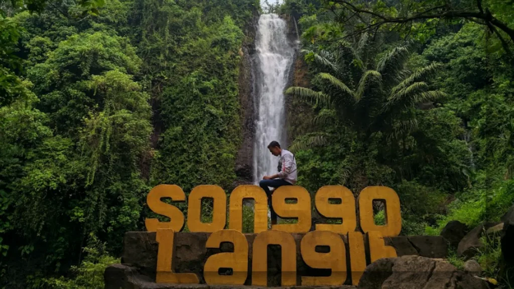 Sekilas Tentang Air Terjun Songgo Langit