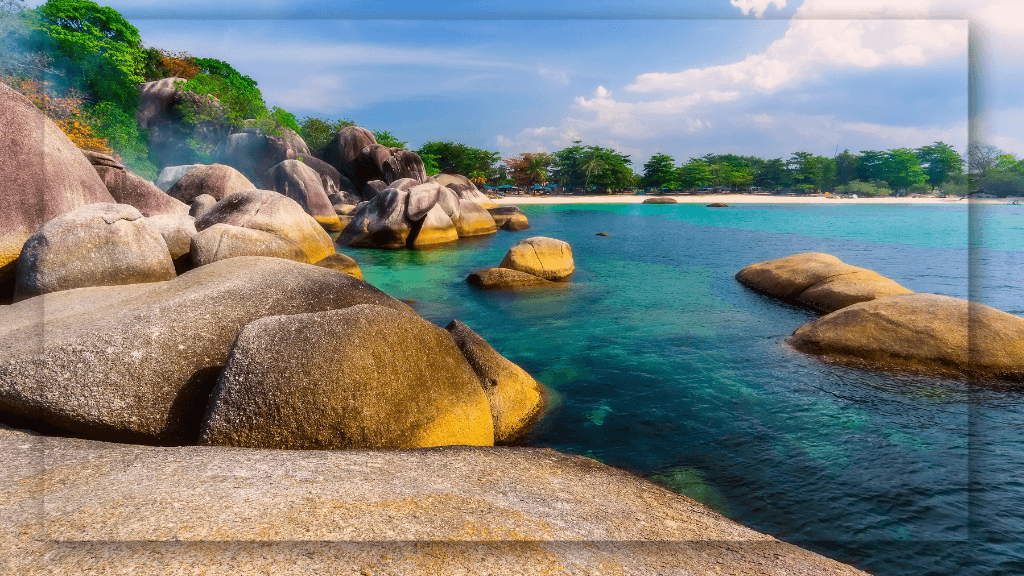 Daya Tarik Utama Pantai Tanjung Tinggi