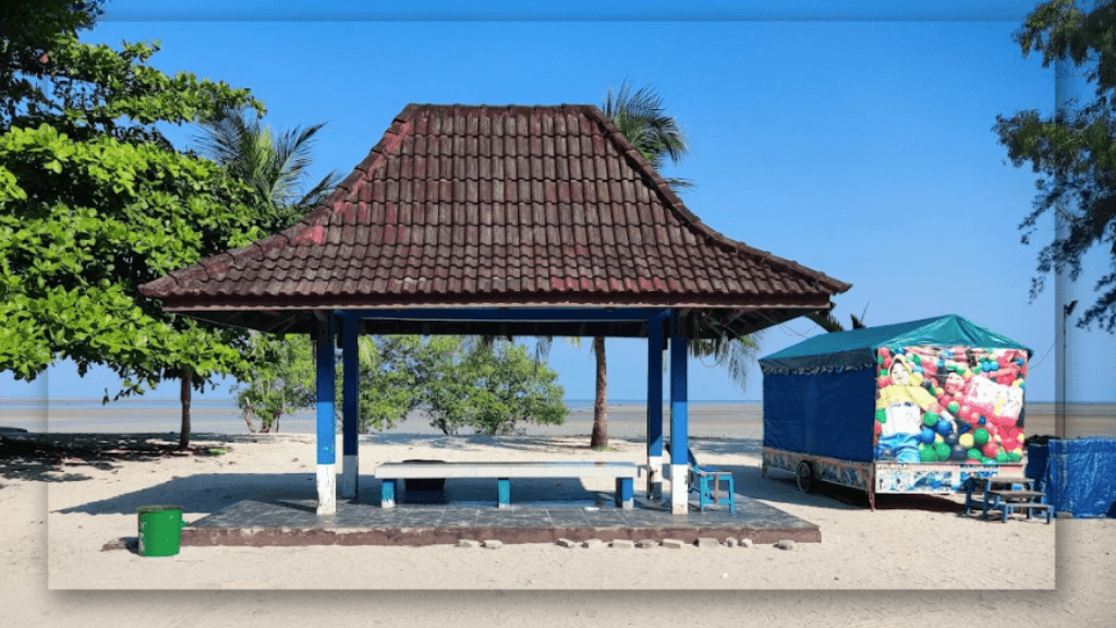 Fasilitas yang Tersedia di Pantai Tanjung Pendam