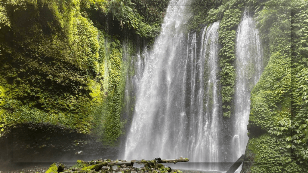 Keunikan Air Terjun Sendang Gile