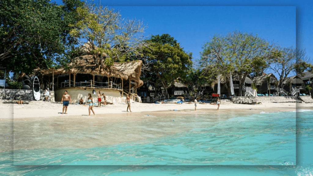 Sekilas Tentang Mushroom Bay Beach