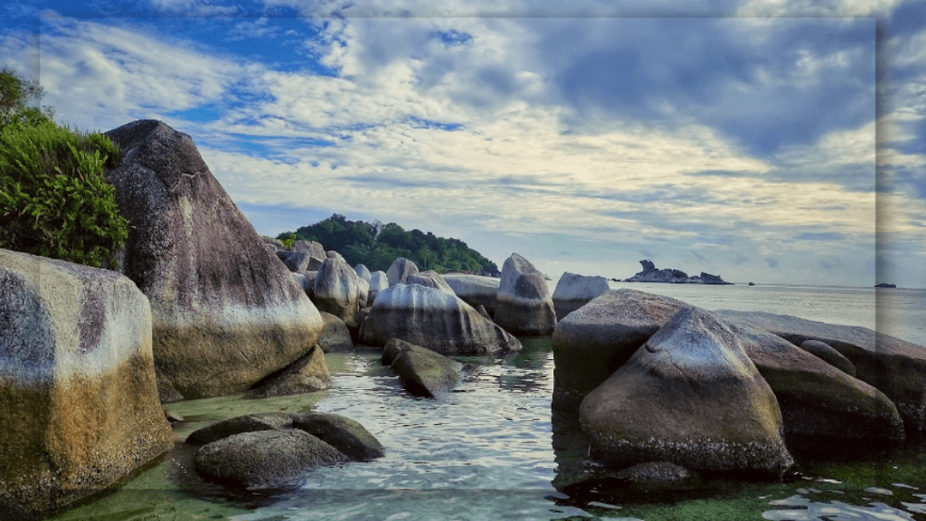 Sekilas Tentang Pantai Tanjung Kelayang