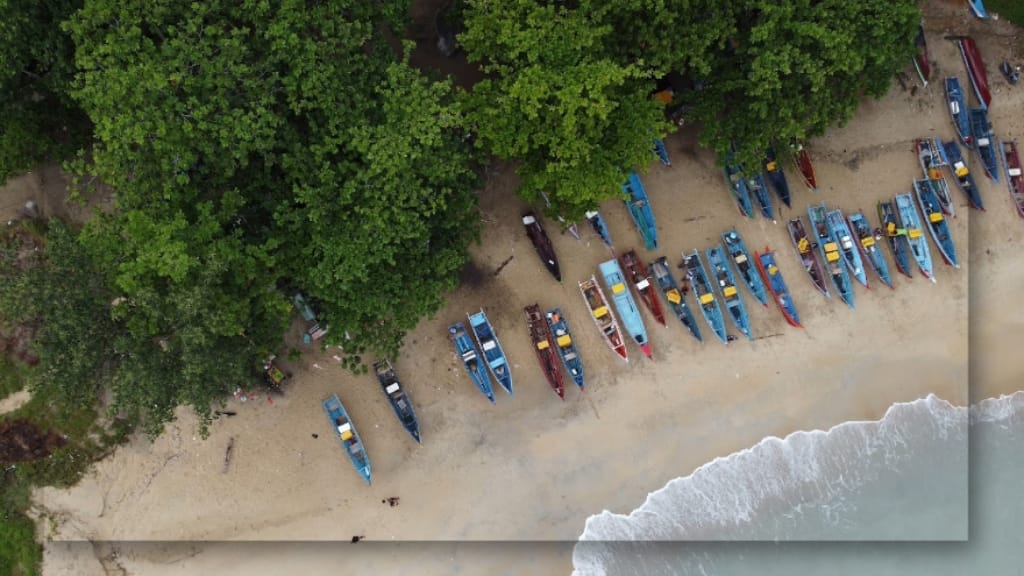 Fasilitas yang Tersedia di Pantai Teluk Uber