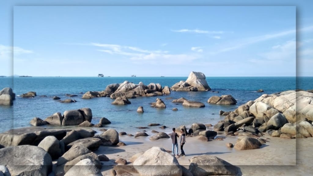 Pantai Teluk Uber di Bangka Belitung yang Menawarkan Keindahan Alam Tak Terlupakan!