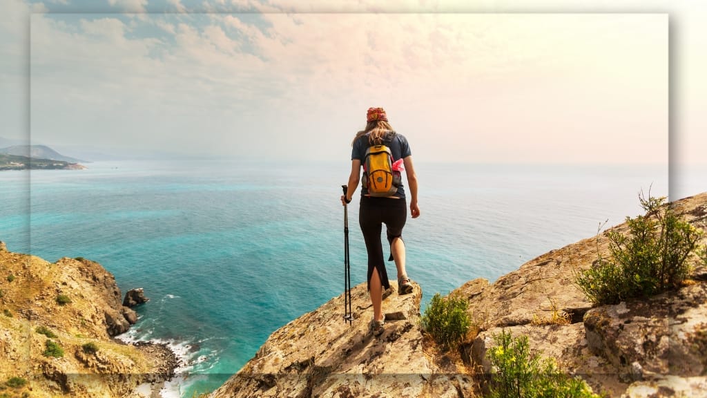 Trekking Ringan Menuju Pantai