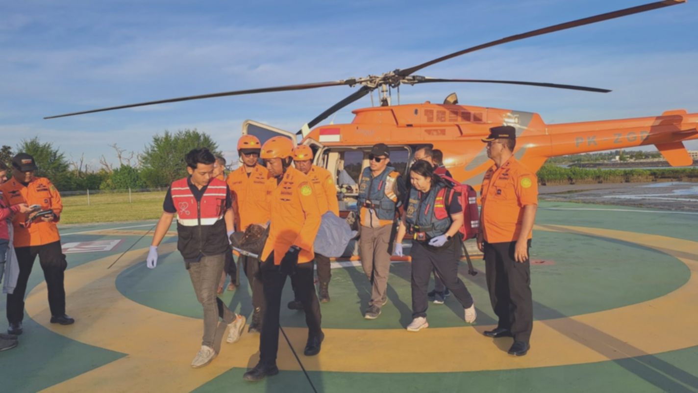 Evakuasi Dramatis! Heli SGi Air Selamatkan Pendaki Belanda di Rinjani